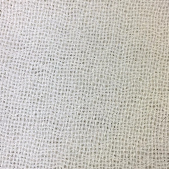 Auth Chanel 100% Creamy White Cashmere CC Gold Sequins Stole Scarf Muffler Wrap - Picture 6 of 9